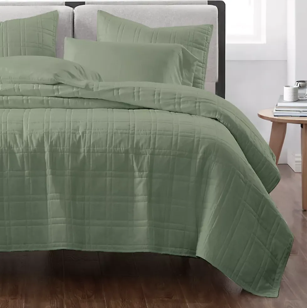 Cannon Heritage Solid Quilt Set