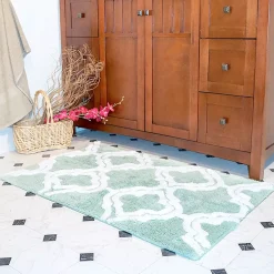 Chesapeake Double Quatrefoil Cotton Anti Skid 2 Piece Bath Rug Set