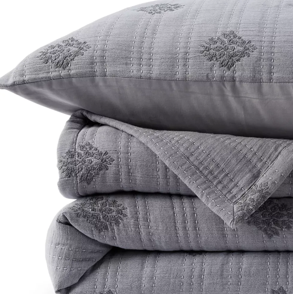 Embroidered Matelasse Bed Coverlet