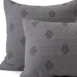 Embroidered Matelasse Bed Coverlet