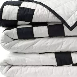 Irish Chain Quilt