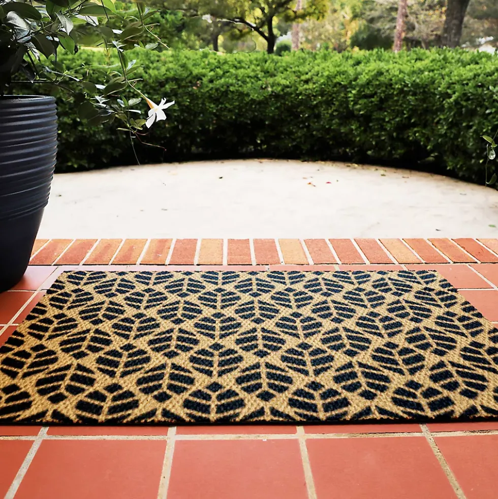 Matterly Neighburly Doormat Linear Leaf