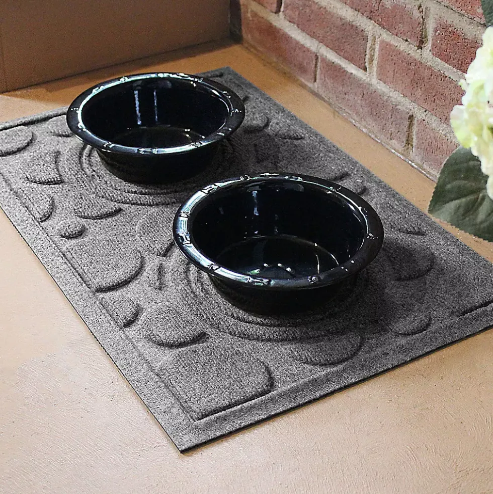 Matterly Waterhog® Dots Dog Bowl Mat