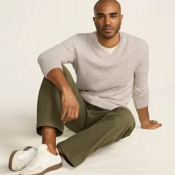 Men's Fine Gauge Cashmere V-neck Sweater