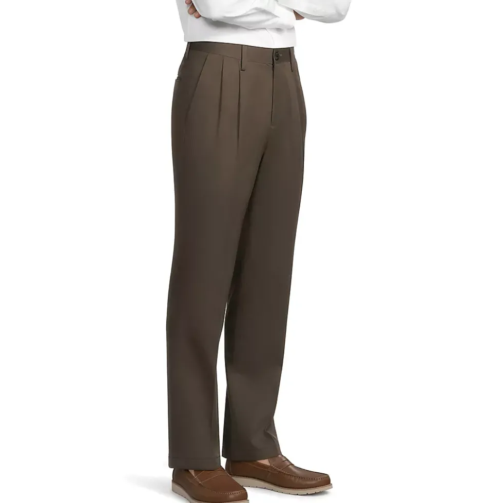 Men's No Iron Comfort Waist Traditional Fit Pleated Front Chino Pant