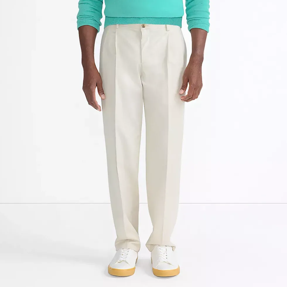 Men's No Iron Traditional Fit Pleated Front Chino Pant