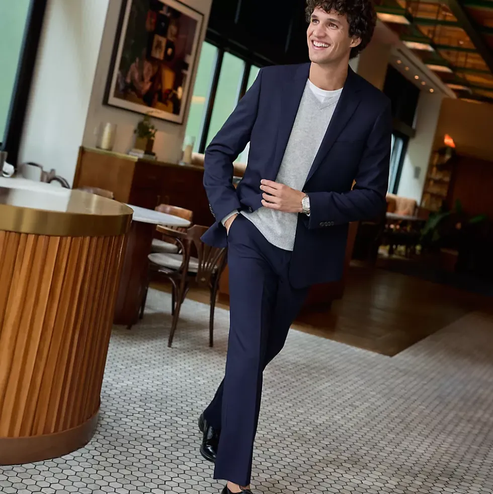 Men's Traditional Fit Year'rounder Stretch Wool Dress Pants