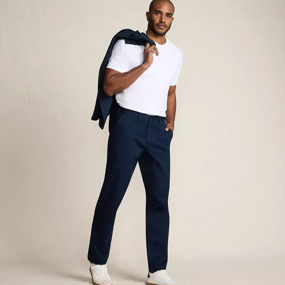Men's Travel Kit Comfort Waist Athletic Fit Chino Pant