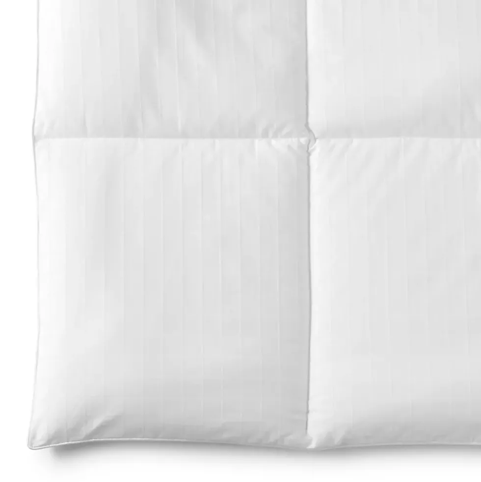 Temperature Regulating Comforter