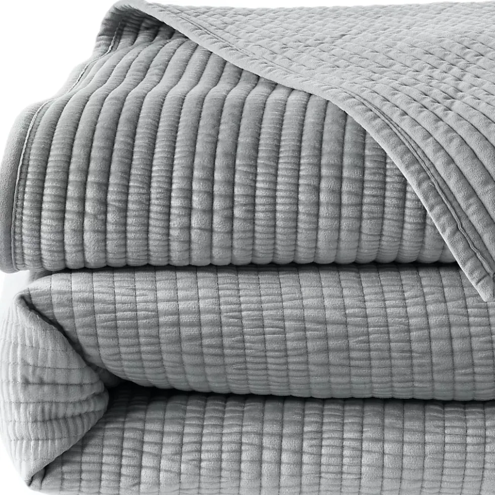 Textured Velvet Quilt