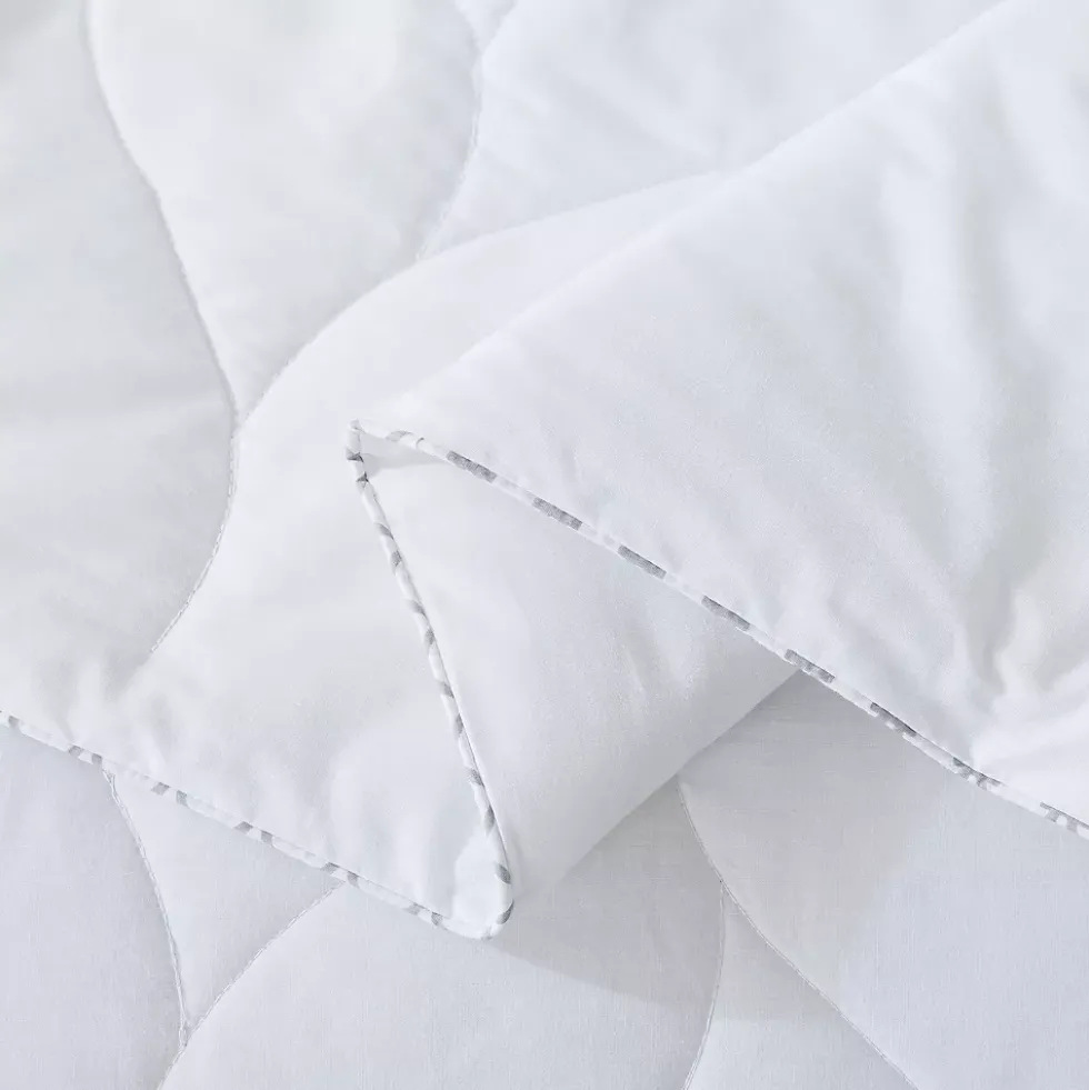 Waverly Antimicrobial Cotton White Duck Down and Feather Bed Blanket