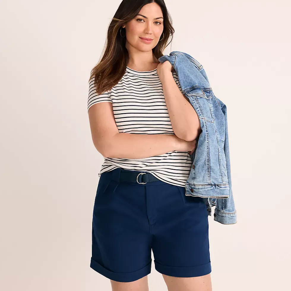 Women's Chino High Rise Pleated 7" Shorts