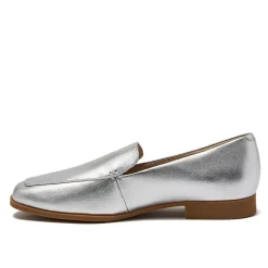 Women's Classic Leather Loafers