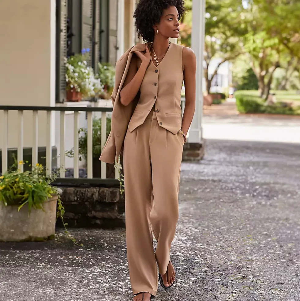 Women's Crepe High Rise Pleated Wide Leg Pants