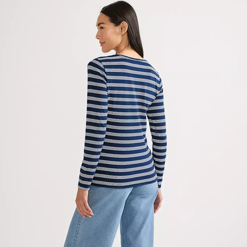 Women's Lightweight Jersey Skimming Long Sleeve Scoop Neck T-shirt