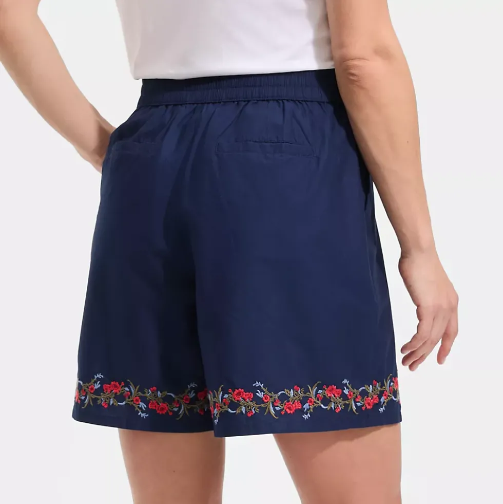 Women's Poplin Embroidered High Rise 7" Pull On Shorts