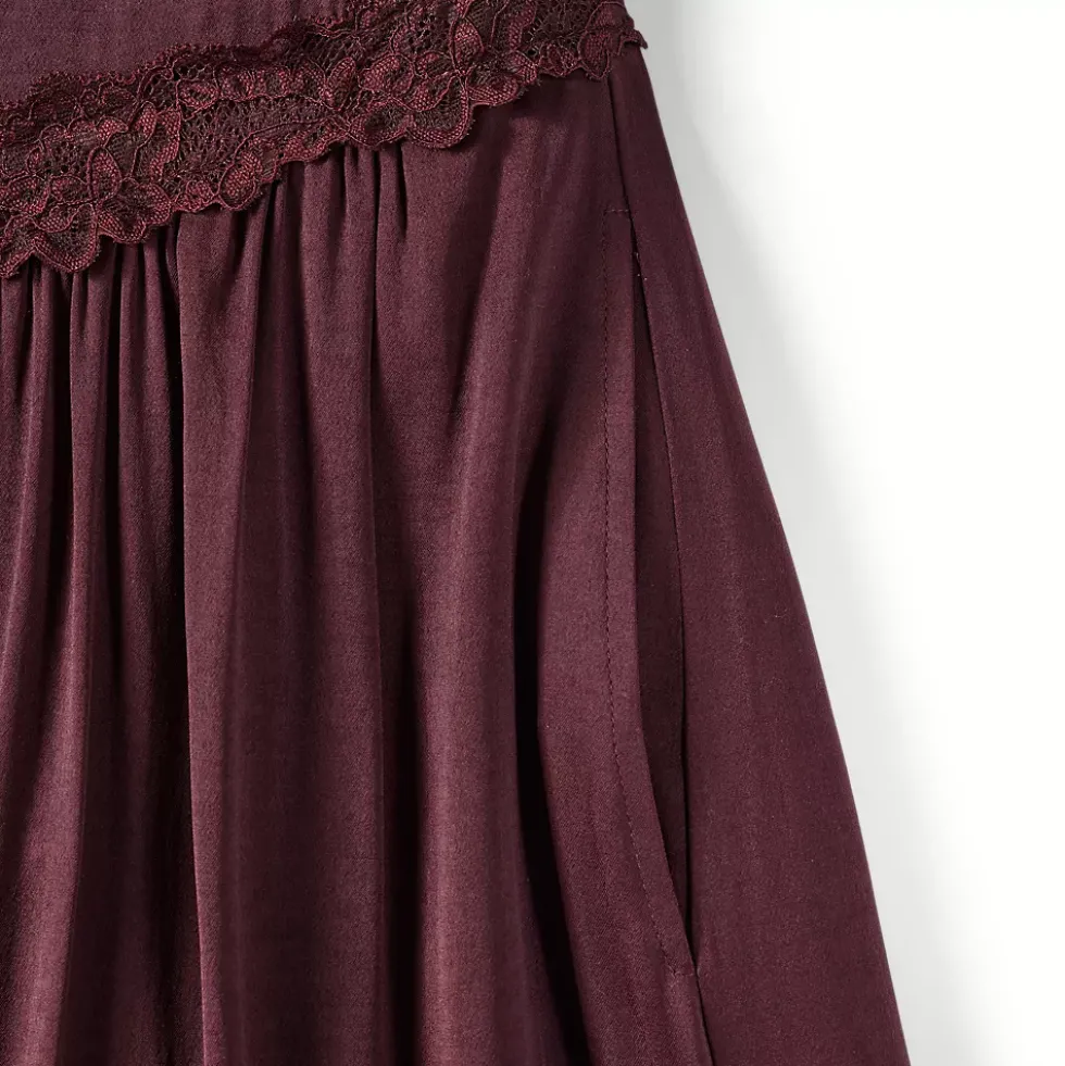 Women's Satin Sleeveless Lace Detail Dress