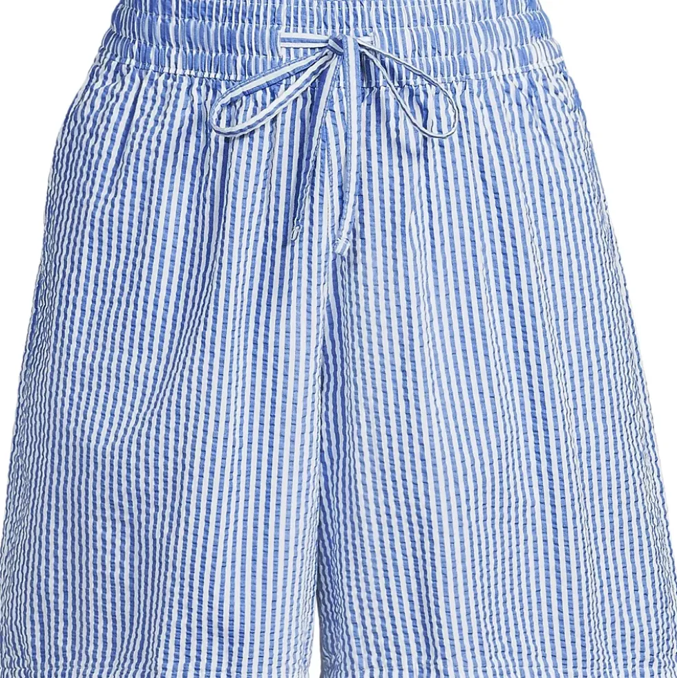 Women's Seersucker High Rise Pull On 7" Shorts