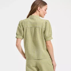 Women's Seersucker Peter Pan Collar Shirt
