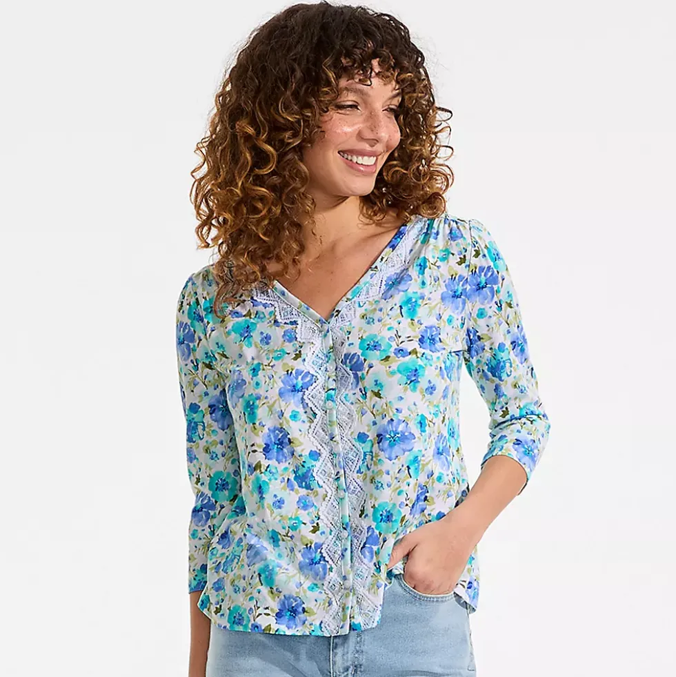 Women's 3/4 Sleeve Slub V-neck Lace Trim Top