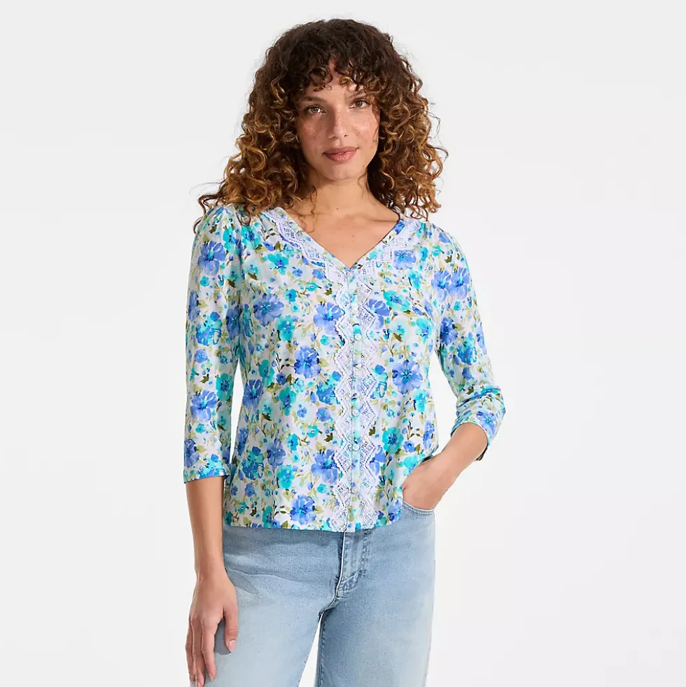 Women's 3/4 Sleeve Slub V-neck Lace Trim Top