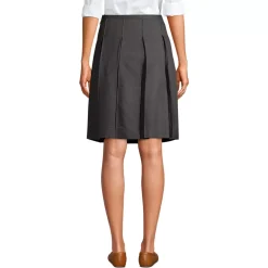 Women's Top of Knee Solid Box Pleat Skirt
