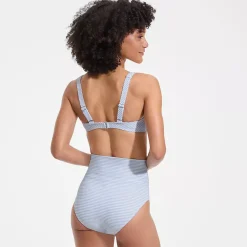 Women's Twist Front Underwire Bikini Swimsuit Top